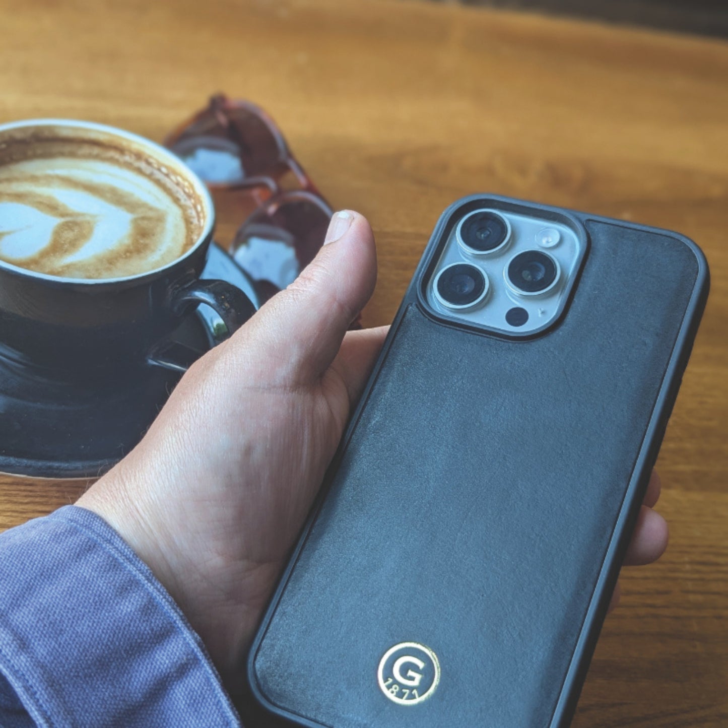 Apple iPhone 16 Pro Max Leather Case
